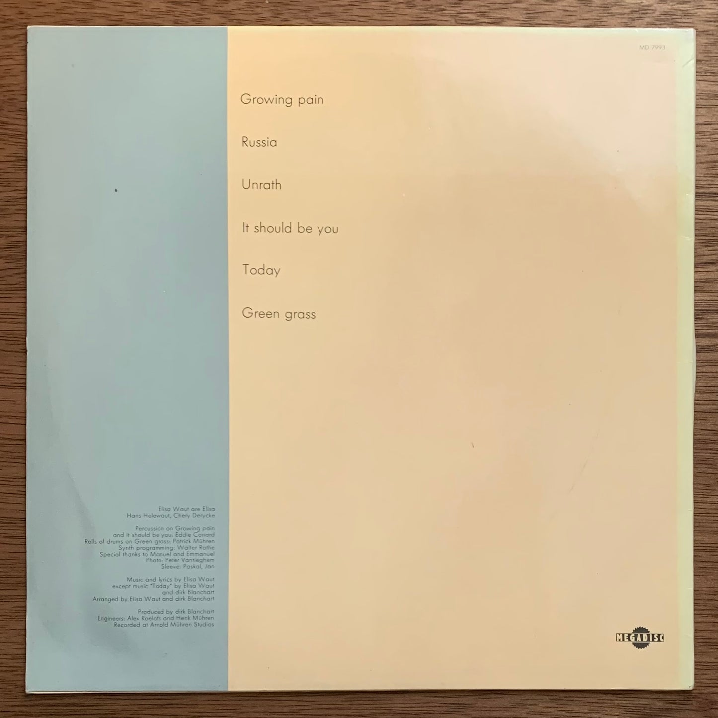 Elisa Waut - Elisa Waut