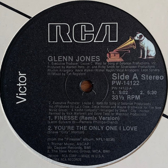 ぷりん伯爵様 1067 Glenn Jones - Finesse – hair & music parlour FAM