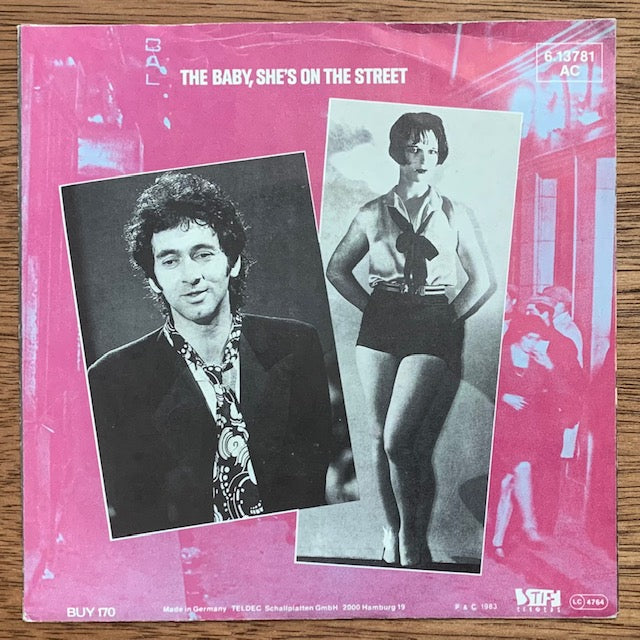 Jona Lewie - Love Detonator