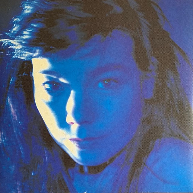 Björk - Telegram